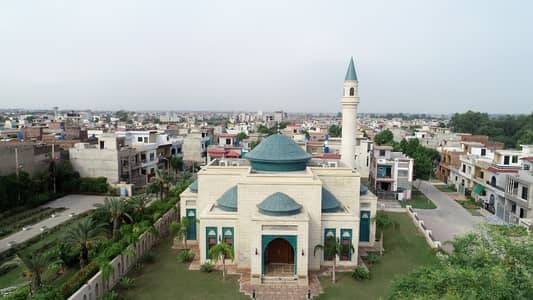 On Excellent Location In Park View City - Imperial Block Of Lahore, A 5 Marla Residential Plot Is Available