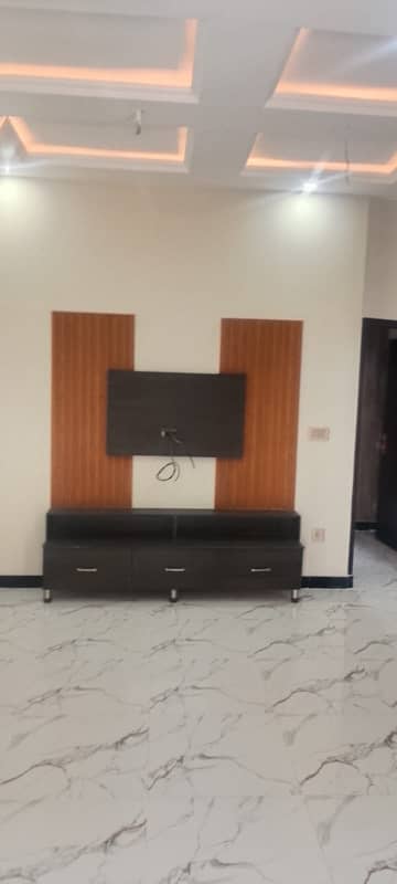 5 MARLA BARND NEW SACEND FLOOR FOR RENT IN JUBIEEL TOWN