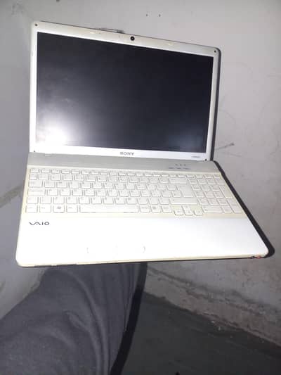 Sony Laptop core i3 1st genration 4gb 160gb hard