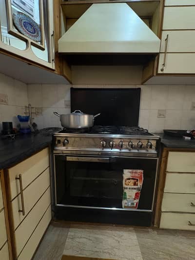 Sky Flame Cooking Range in Excellent Condition