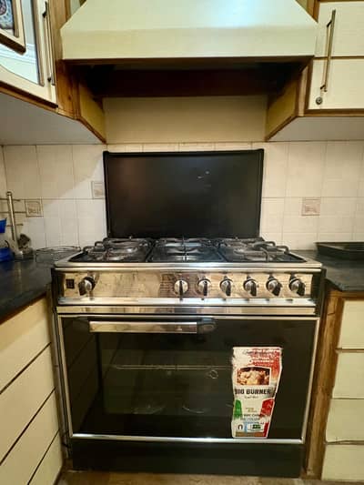 Sky Flame Cooking Range in Excellent Condition