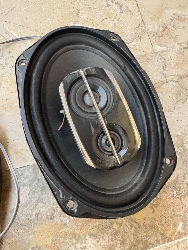 rear speaker - Audio & Multimedia - 1110120453
