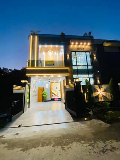 05-M Brand New House Super Prime Location