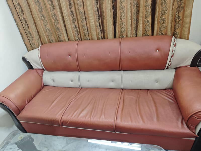 Sofas and tabel combo 0