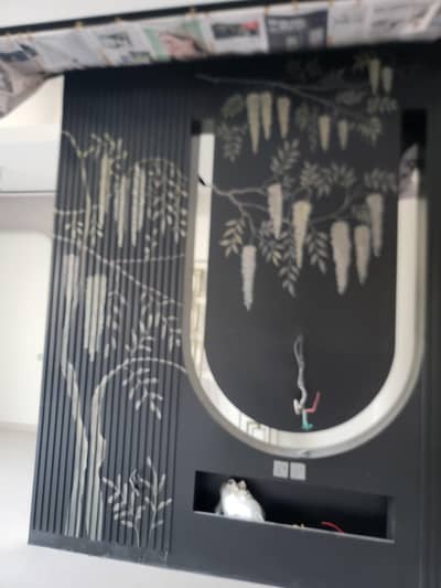 Female assistant and Marketing manager  required