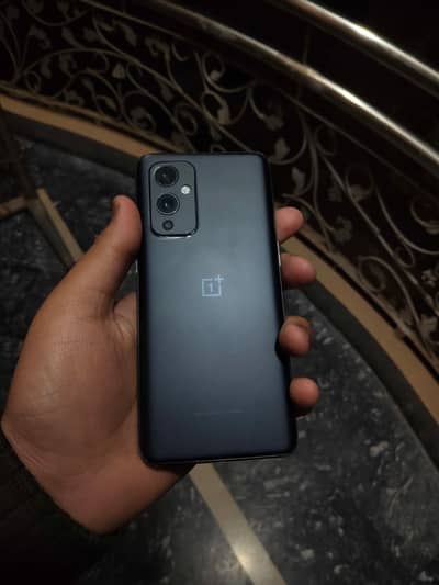 OnePlus 9 5g 8 128