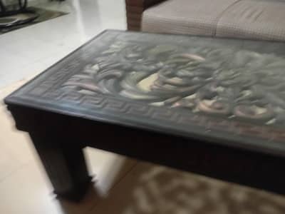 Sofa set 5 seater with table. . neat and clean