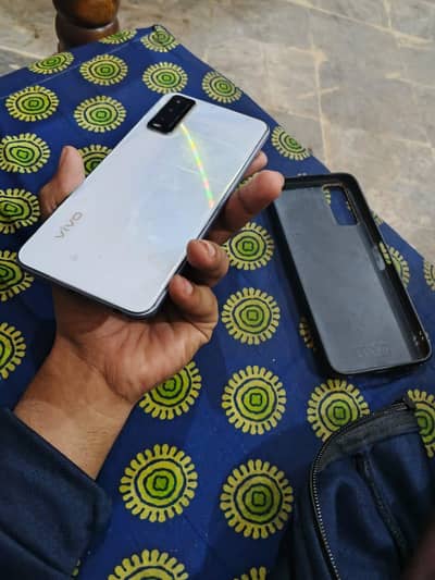vivo y20 4/64 urgent sale