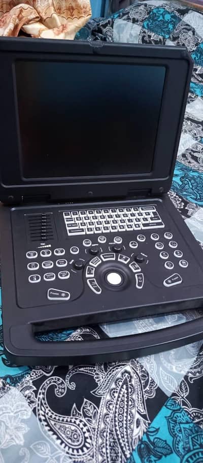 ultrasound machine cololor dopler  neat and clean bilkul new h shopper
