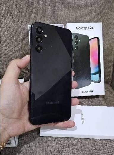 SAMSUNG A24