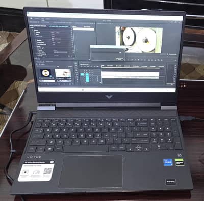 HP Victus i5