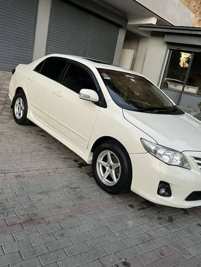 altis 2012 model. 10/10
