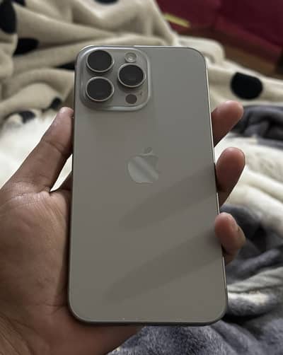 Iphone 15 pro max 256gb 10/10 condition jv