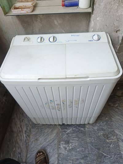 washing vandi huni wali hai r sepinar all ok hai candishion 10by8hai