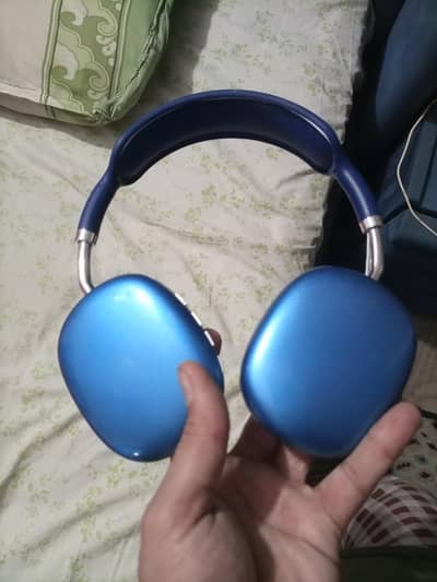 wireless head phones