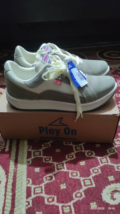 Orignal Bata Power Shoes Size 10