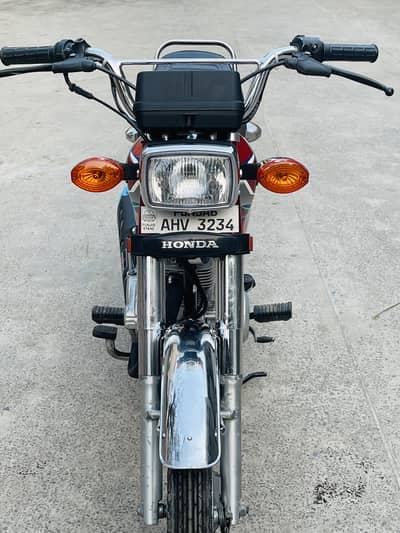HONDA 125 21