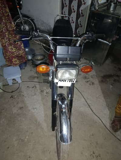 Honda 125 2020 model all ok self start hai romote kit 03022197223