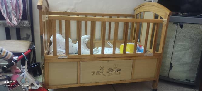 baby cot