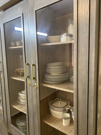 divider/crockery unit