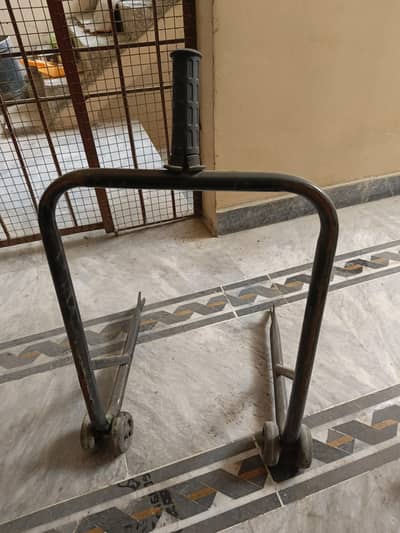 Paddock for heavy bike