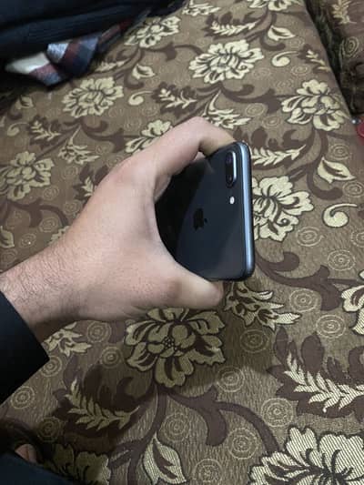 iPhone 8plus pta approved