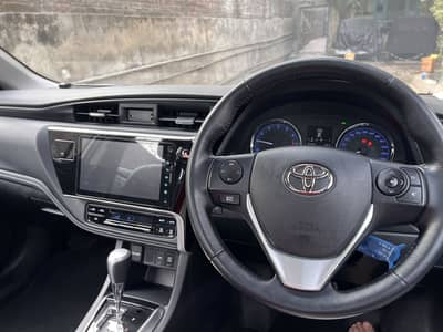 Toyota Corolla Altis Grande X CVT-I 1.8 Black Interior