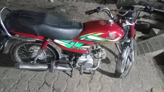 cd70 21/22 decmber last k month 22wala modle bike ok a documents clear