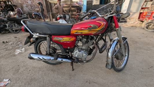 united 125 one hand use