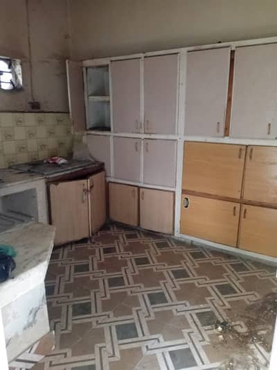 BLOCK-J UFF ETNA SASTA G+2 HOUSE SIRF 3.75 ME NORTH NAZI