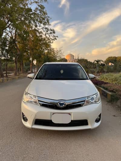 TOYOTA COROLLA AXIO HYBRID 1.5 G | 2014 | TOP OF THE LINE