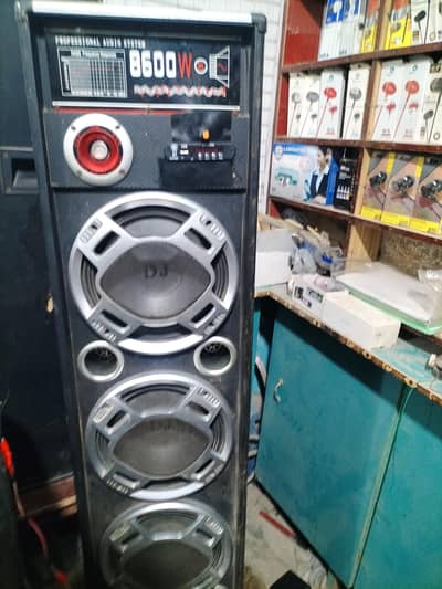 DJ speakers 10inchs 3 speakers