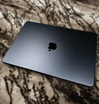 MacBook Pro M2 Apple Laptop