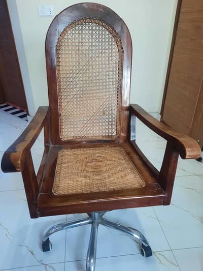 Office Chair Wooden with Hydrolic