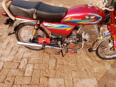 Road prince model 2018 location Karachi Punjab number