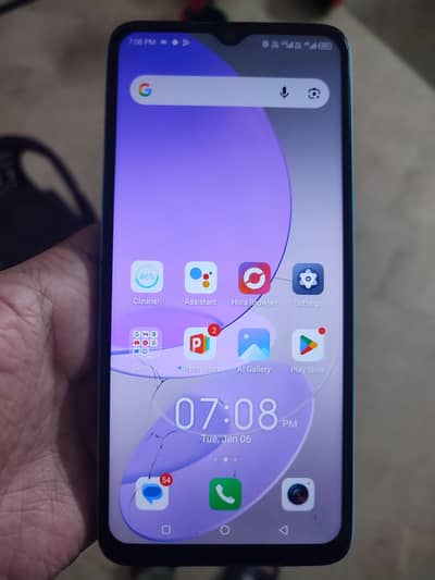itel s23 8 plus 8 128  only minor glass break baqi all ok
