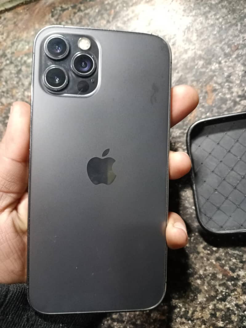 iphone 12 pro 2