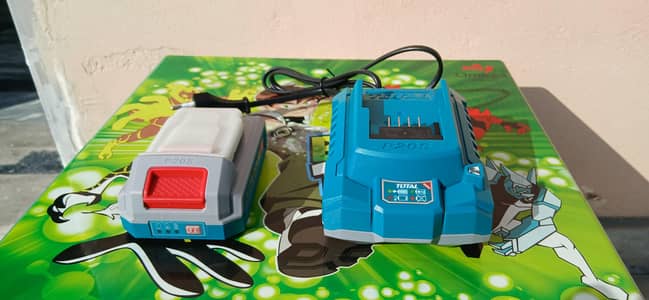 Total 20v PS20 Rechargeable Lithium Battery Pack with Fast Charger