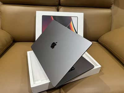 Apple MacBook Air - 16inch 16GB RAM | 1TB SSD