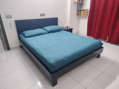 Lasani Queen with Ortho Mattress