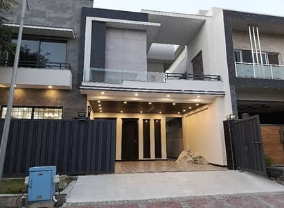 TOP CITY 1 10 MARLA HOUSE AVAILABLE FOR SALE