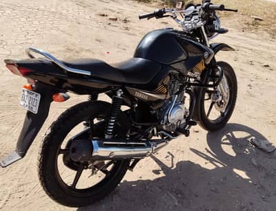 Yamaha YBR 125 G Model 2025 | 6000 KMs Driven Bike Call 0335 - 5472123