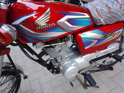 Honda 125 Hyderabad number 21 model