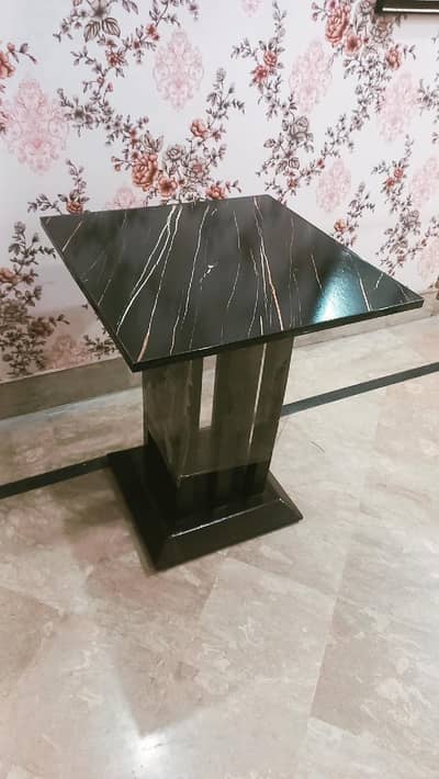 Cafe Dining/Cofee/Restaurent Table