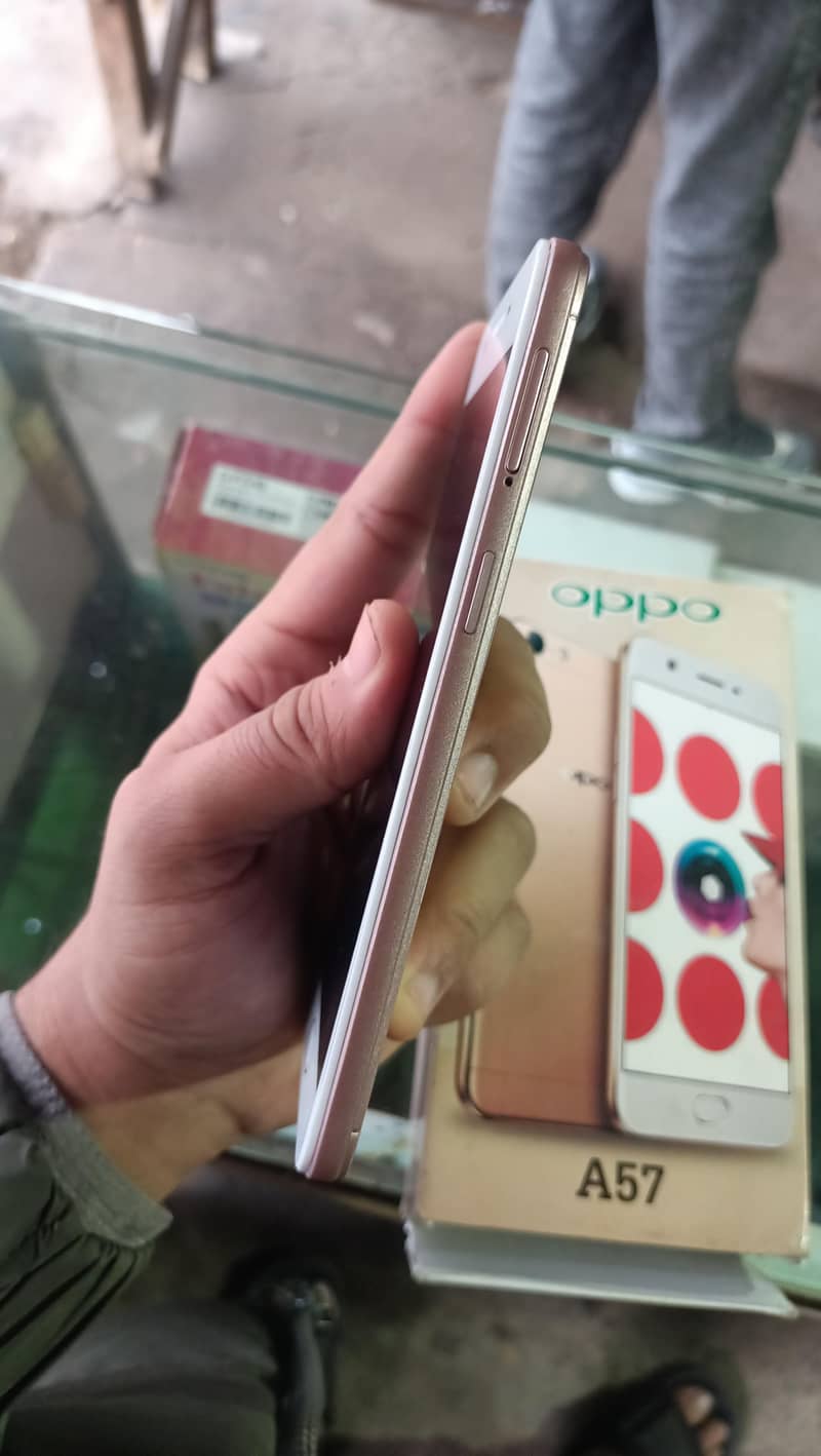 oppo A57 3