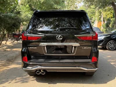 Need CAR detailler/cleaner