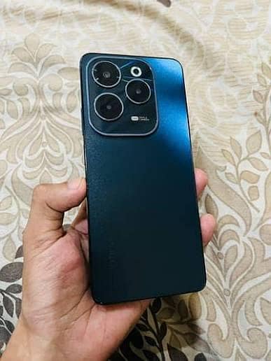 Infinix Hot 40 8+8 16gb Ram  Rom 128gb Officially PTA Approved