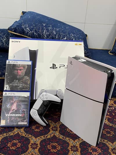 PS5 Slim 1TB with Controller 10/10