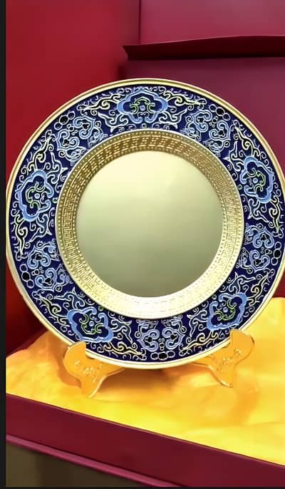 Metal golden award plate