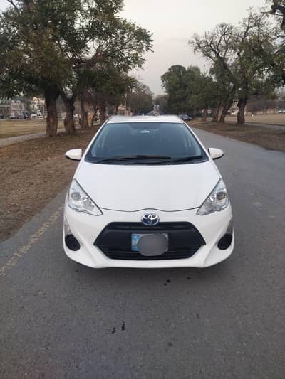 Toyota Aqua 2015 Model S import and registered 2017